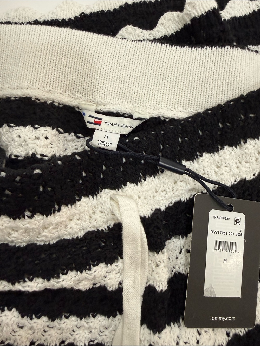 Tommy Hilfiger Black & White Crochet Striped Skirt Size Medium Preppy Coastal - Picture 3 of 6